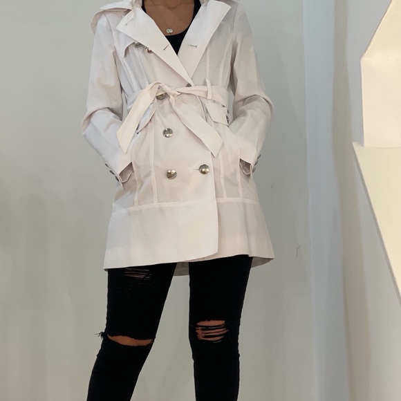 Beautiful Guess Spring Jacket - Picture 3 of 10